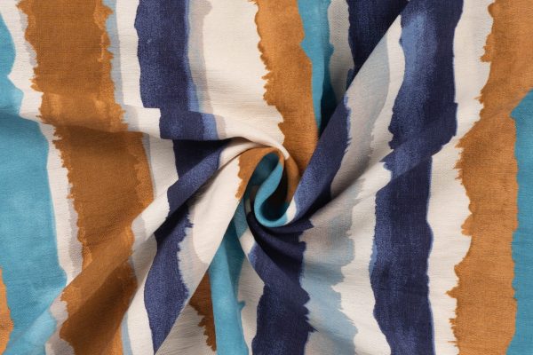 Soepel-vallende-viscose-stof-streep-motief-y161-2