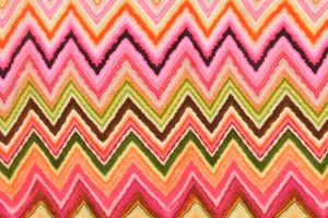 Viscose-satijn-stof-zigzagprint-y80