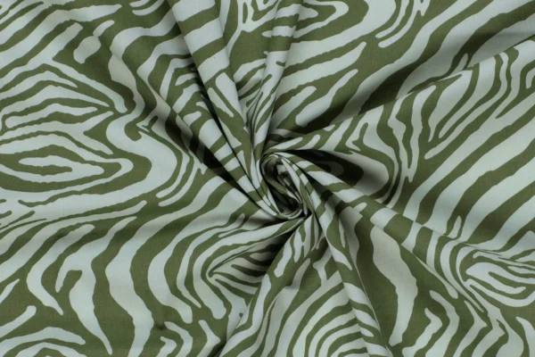 Soepel-vallende-stretch-poplin-katoen-stof-dierenprint-y229-2