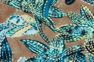 Viscose-tricot-stof-grote-fantasie-bloemen-y299