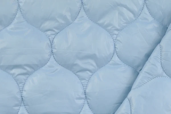 Gestepte-stof-retro-motief-blauw-y363-3