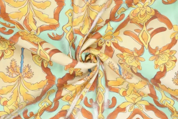 Soepel-vallende-viscose-stof-franse-bloemen-y354a-2