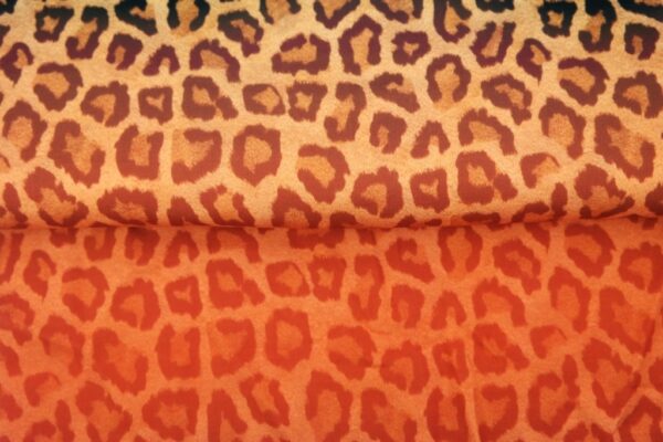 Viscose-stof-digitale-panterprint-overloop-y499