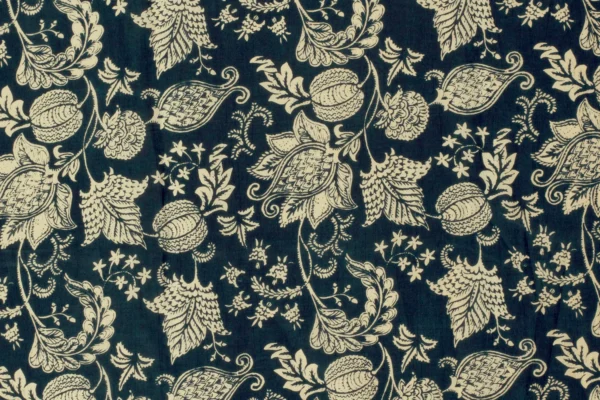 Batik-poplin-voile-katoen-stof-sierlijke-bloemenprint-y658-2