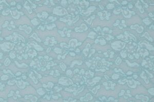 Kant-stof-bloemen-motief-lichtblauw-vk013