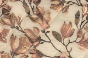 Gewatteerde-stof-doorgestikt-magnolia-takkenprint-y789