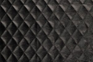 Leather-look-stof-geborduurde-schuine-ruit-y812