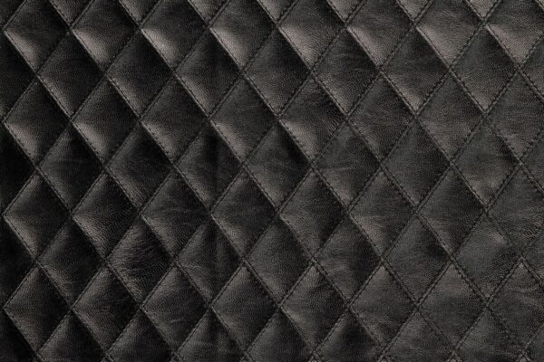 Leather-look-stof-geborduurde-schuine-ruit-y812