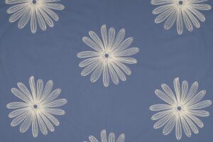 Katoen-poplin-stof-geborduurde-bloemen-Y1081