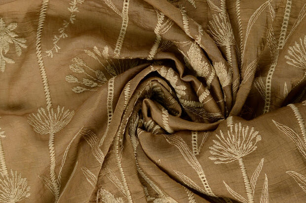 Geborduurde-voile-stof-lange-bloemstelen-P281-2