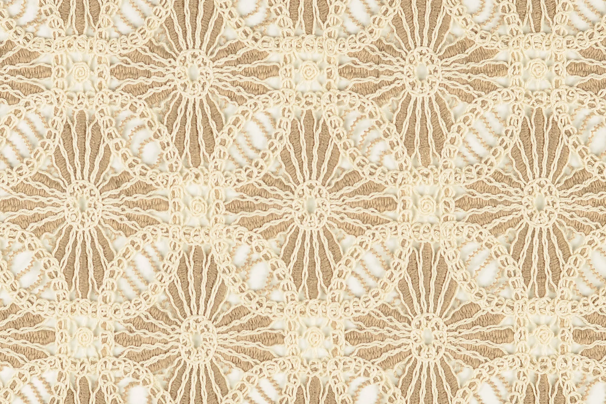 Gehaakte-kant-stof-cirkel-motief-P287