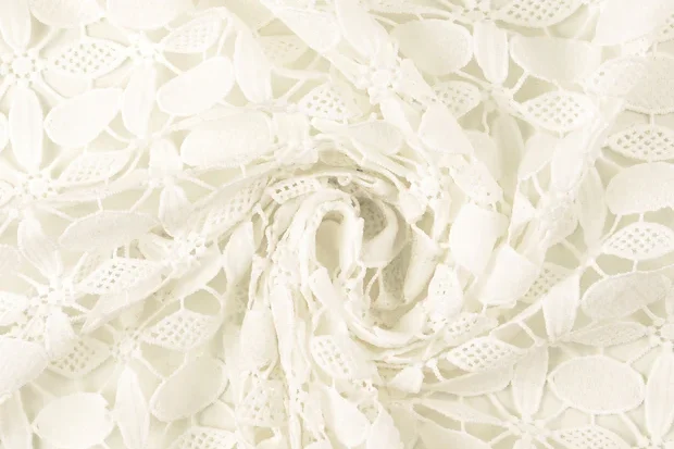 Kant-stof-ovale-motieven-met-sierrand-P279-2