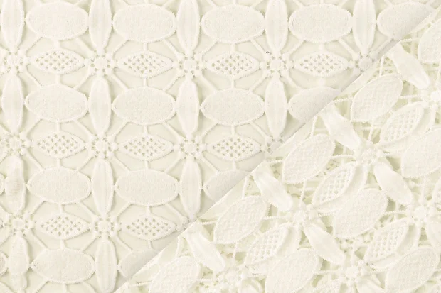 Kant-stof-ovale-motieven-met-sierrand-P279-3