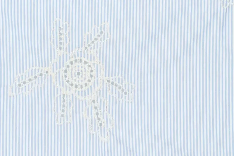 Katoen-streep-motieg-geborduurde-bloemen-P255