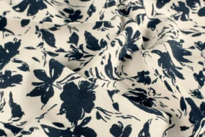 Soepel-vallende-bamboe-stof-bloemenprint-P326