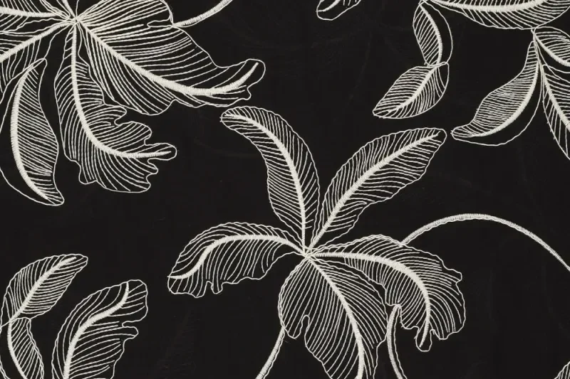 Katoen-voile-stof-geborduurde-bladeren-P683
