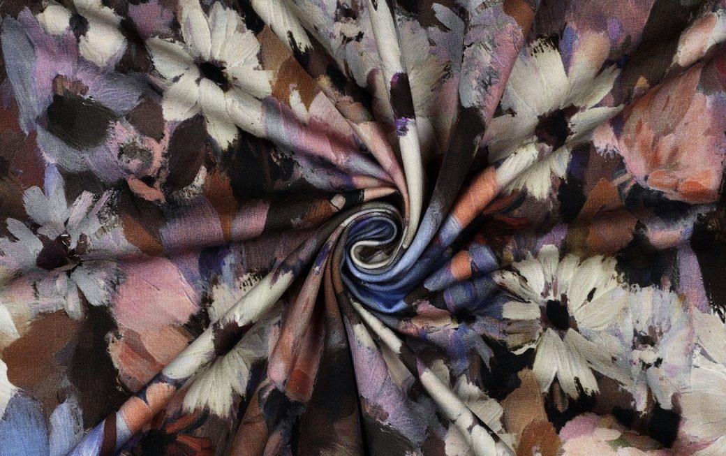 French Terry Stof, Digital Flower, Violet/Bruin/Créme. P910-2