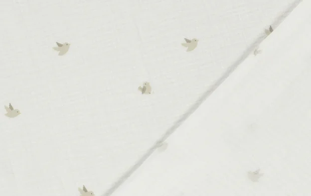 Hydrofiel Mousseline Stof, Vogel Print, Gebroken Wit. P949-3