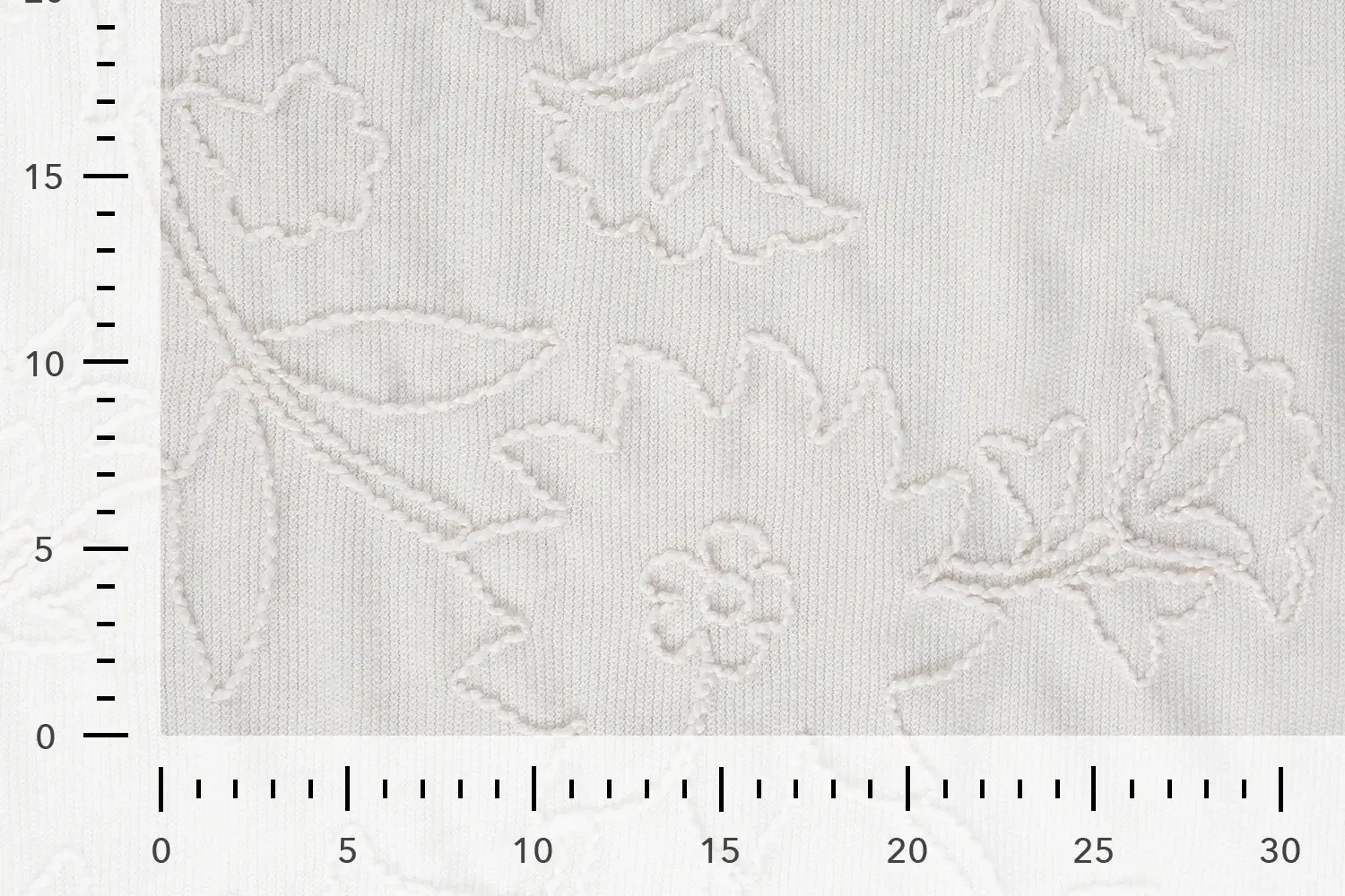 Fijn-gebreide-stof-geborduurde-bloemen-P1048-3