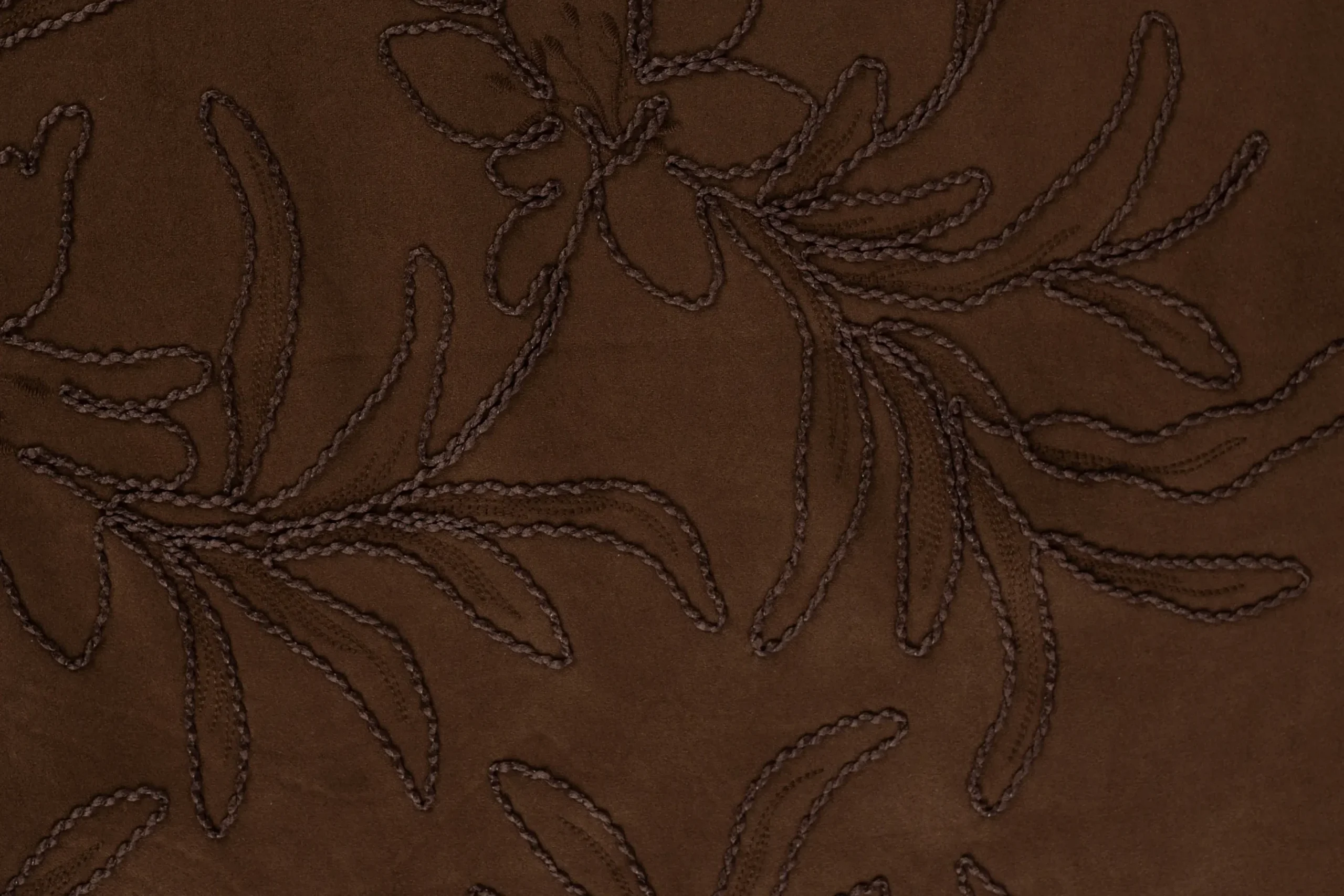 Scuba-suede-stof-geborduurde-bloemen-A.006