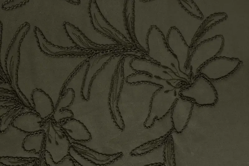 Scuba-suede-stof-geborduurde-bloemen-A.008