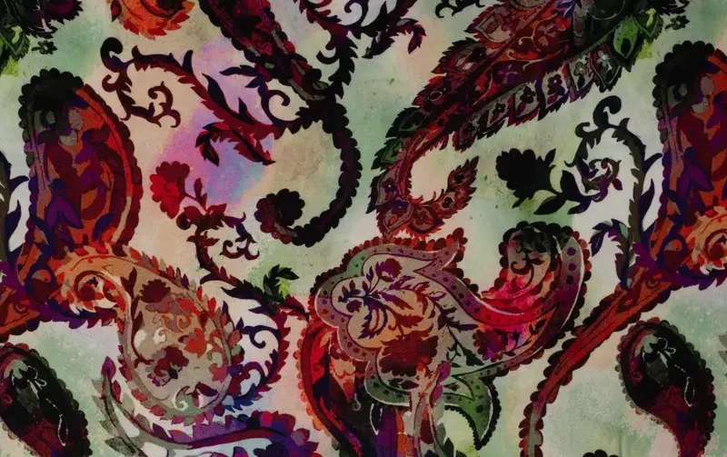 Viscose twill stof, paisley print, groen/paars/rood. P973-1