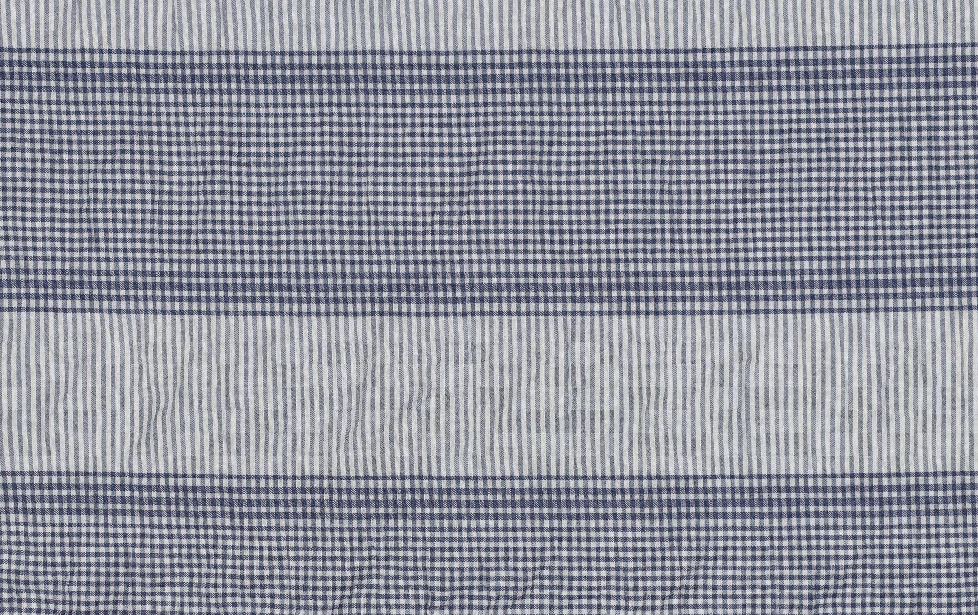 Katoen stof, garen geverfd, ruit motief, blauw/wit. A.148-1