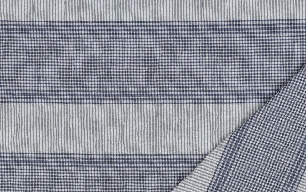 Katoen stof, garen geverfd, ruit motief, blauw/wit. A.148-3